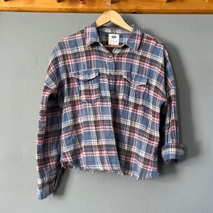 Women’s plaid button up